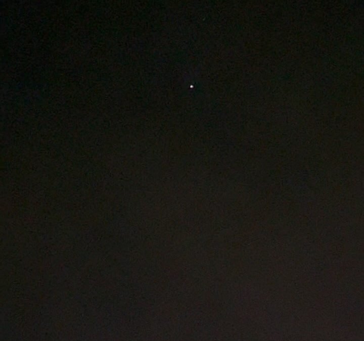UAP filmed with its brights on until it disappears