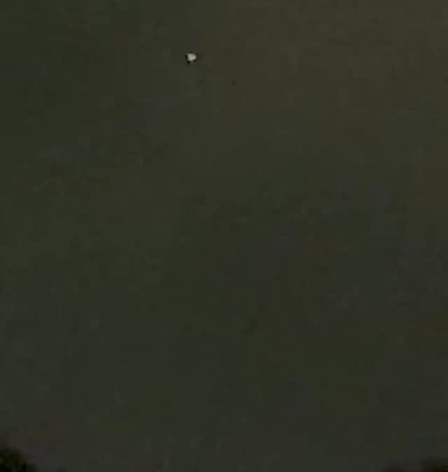 8/7/25 central NC. Instant acceleration observed Video courtesy of George O. Filmed on a iphone16 pro max at 10:47 PM.